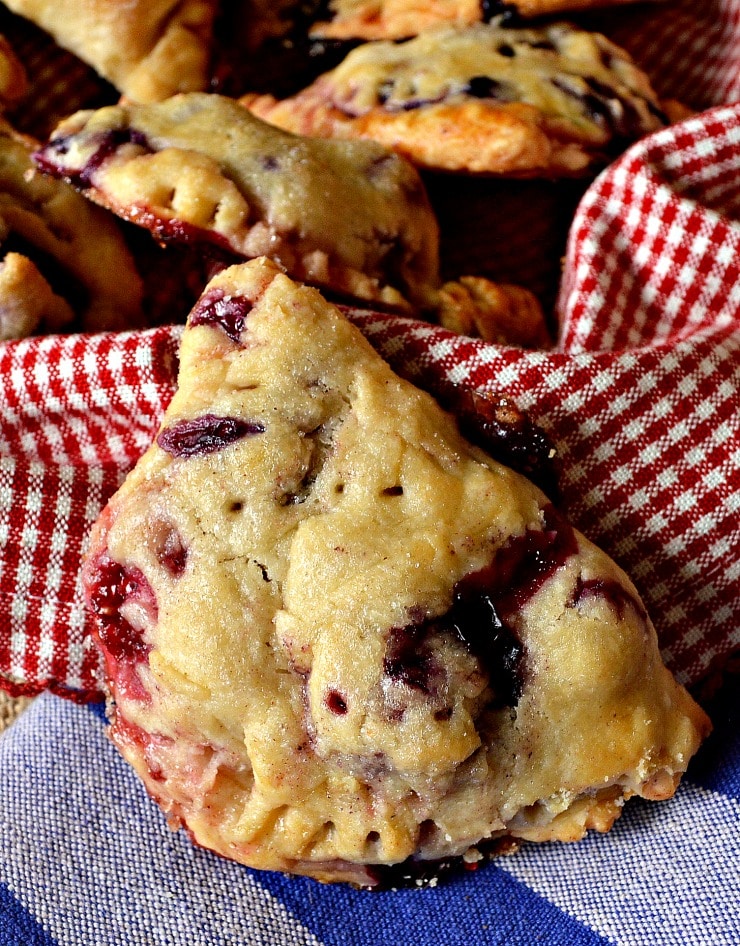 triple berry hand pies