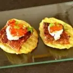 bacon, pepper jam and potato chip appetizer