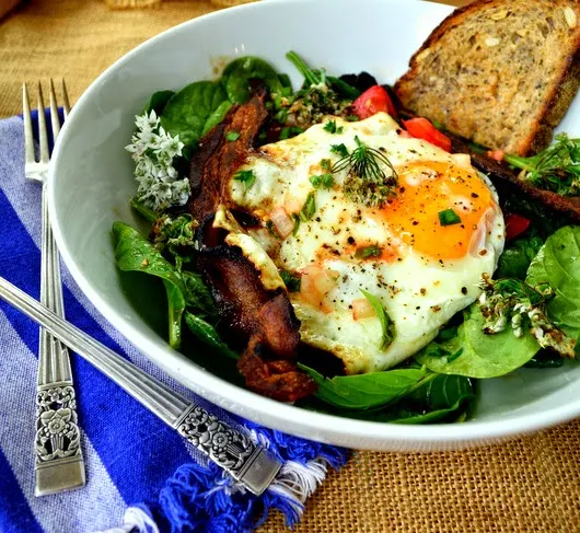 Bacon and Egg Breakfast Salad - This Is How I Cook