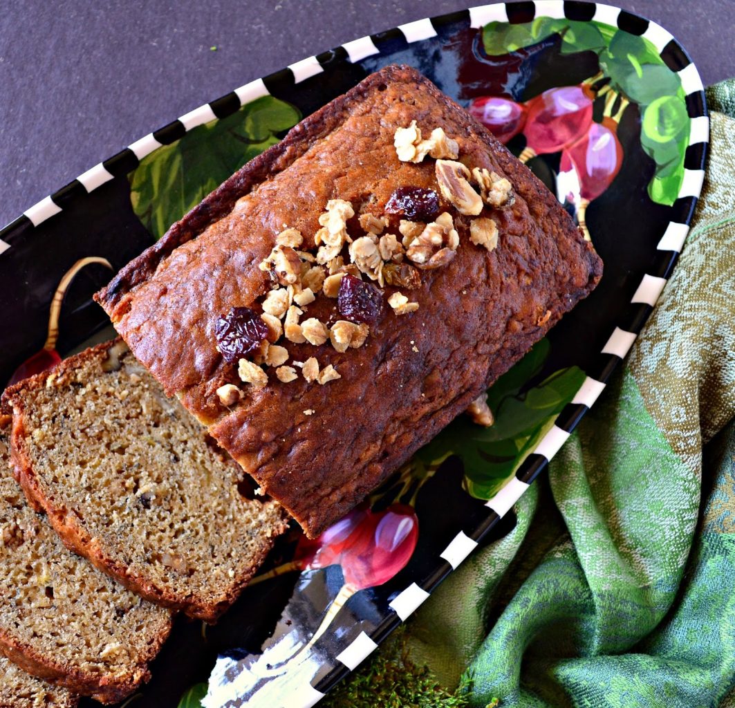 Banana Granola Toasting Bread is a great way to start your day or a perfect late day snack. I love it toasted with butter! #bananabread #quickbread www.thisishowicook.com simple banana bread recipe