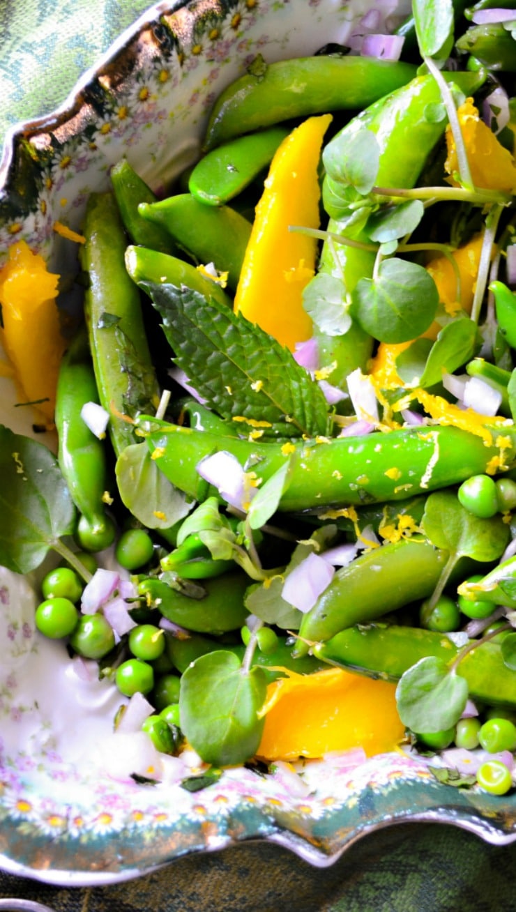Peas Salad with Mango and Mint
