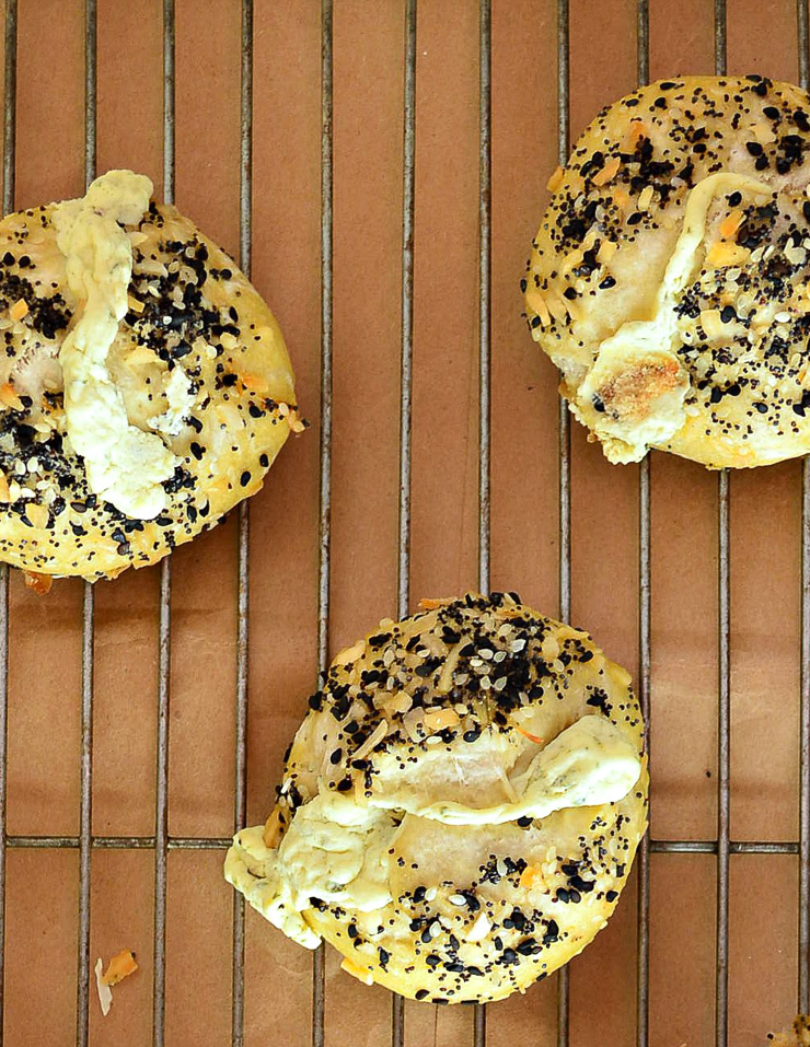 Everything bagel bombs