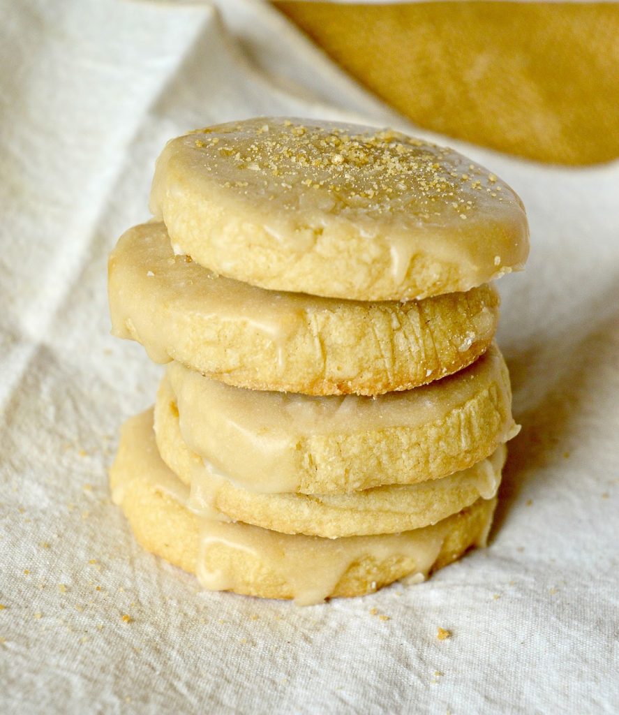 maple iced maple shortbread