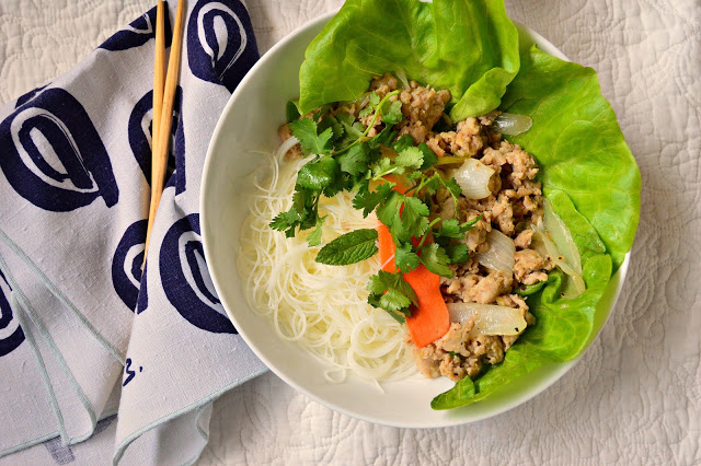 Vietnamese Chicken with Vinegar and Lemon Grass