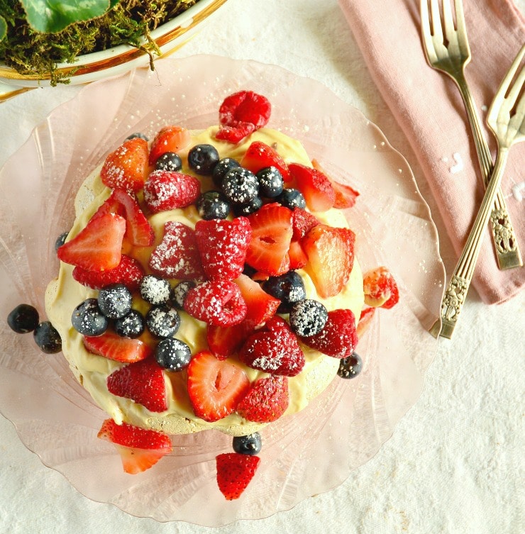 Pavlova Meringues with Berries