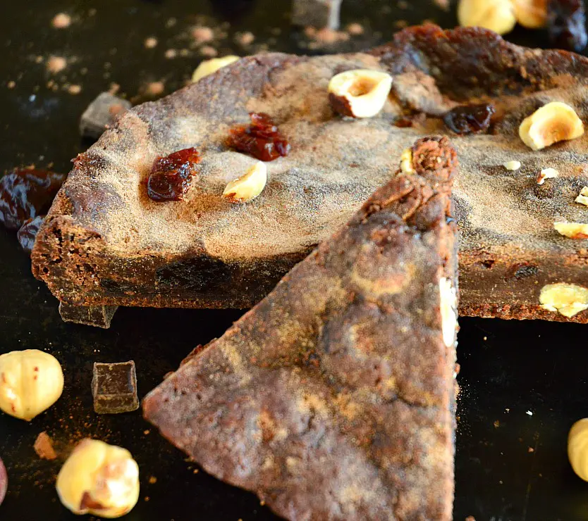 Panforte with hazelnuts and chocolate