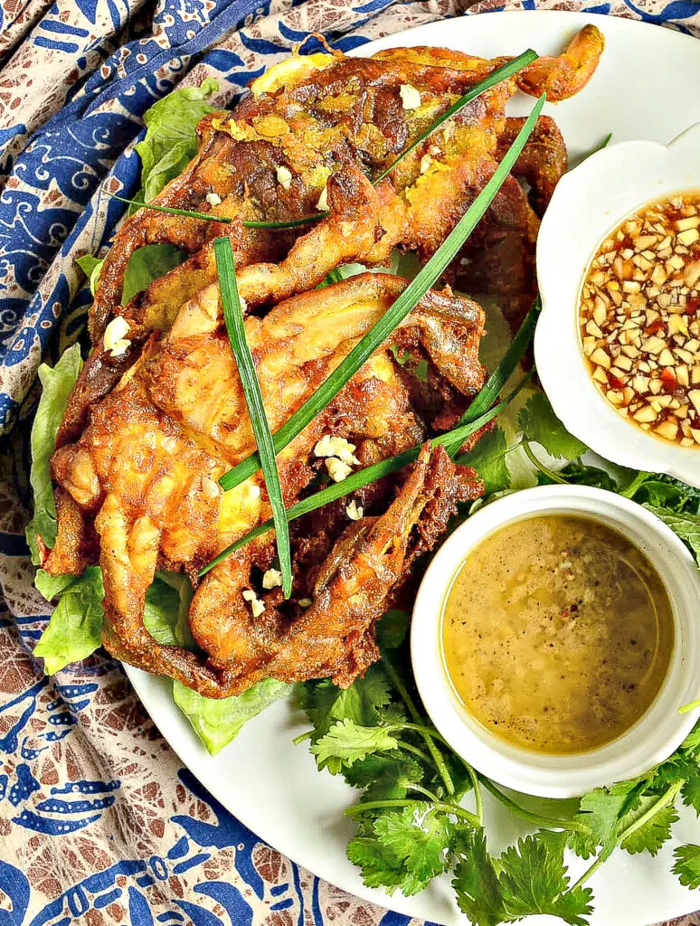 https://thisishowicook.com/wp-content/uploads/2020/04/Vietnamese-Soft-Shell-Crabs-11-774x1024.jpg.webp