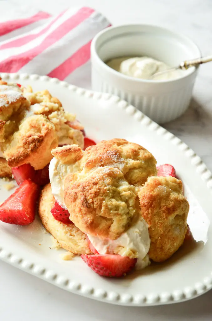 How to make Strawberry Shortcake on white plate