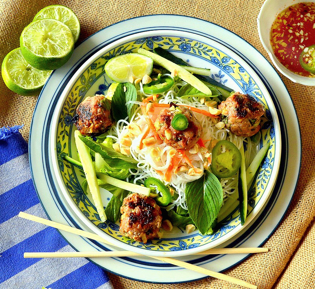 Vietnamese Meatball Recipe in Noodle Bowl