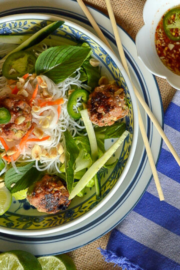 vietnamese meatball noodle bowl 5