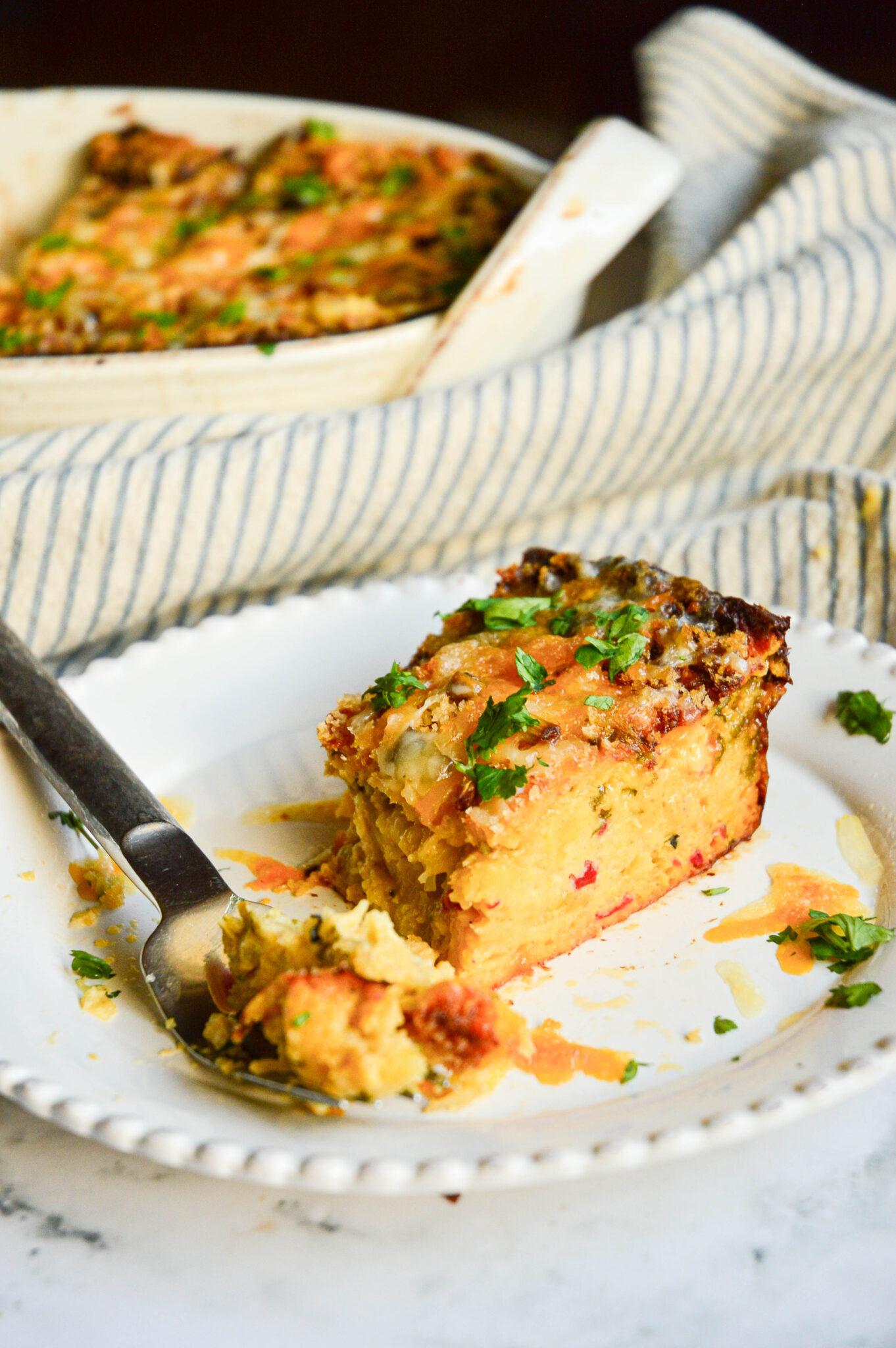 can you freeze spaghetti squash casserole in white oval dish and slice on plate