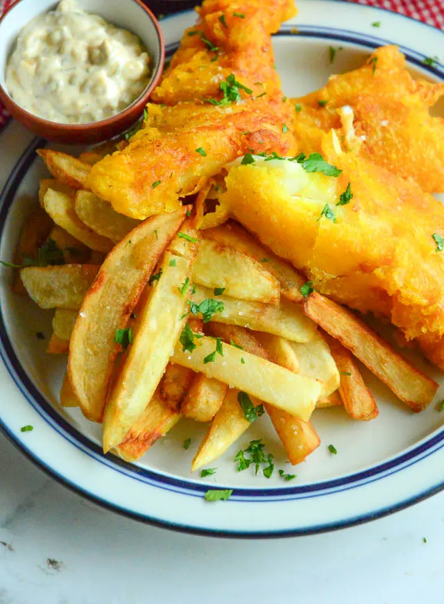 fried cod fish recipes with fries and tartar sauce.