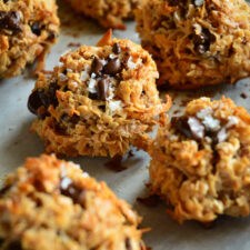 Toasted Chocolate Chip Macaroons