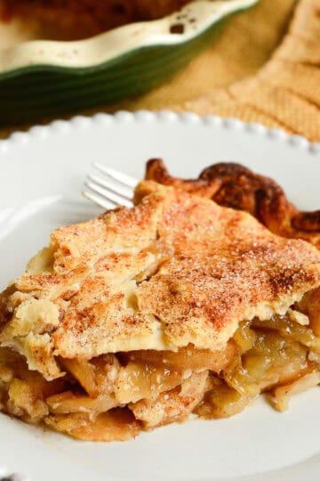 slice of pillsbury apple pie recipe on white plate