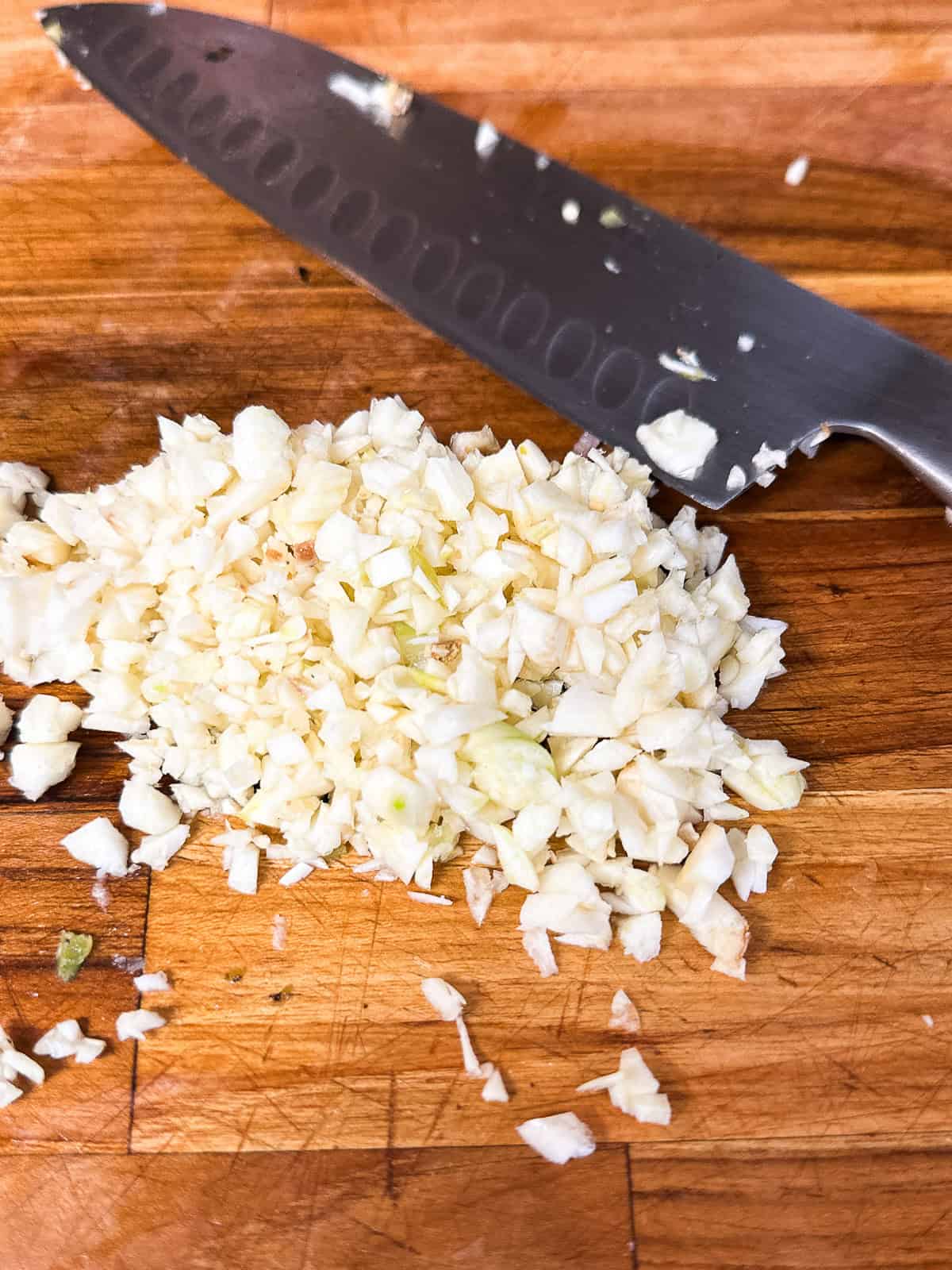 chopped fresh garlic