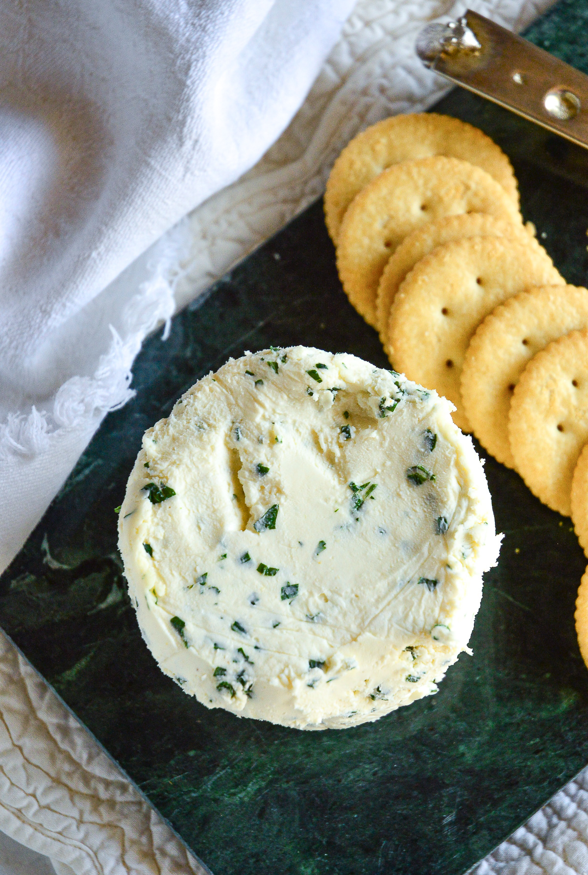 homemade-round-boursin-cheese.jpg 